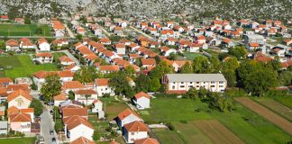 Dodik: Ljubinju 500.000 za saniranje štete od zemljotresa