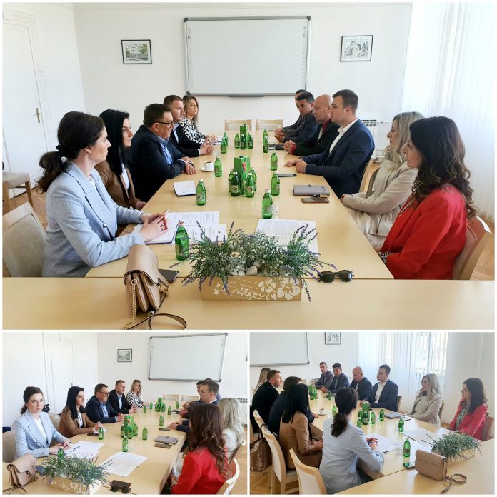 279972040-2396383913836868-6268946106966116545-n