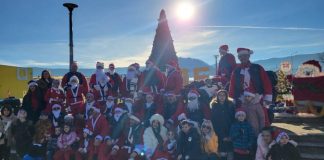 Moto-mrazevi obradovali mališane na Palama – GLAS REGIJE.057