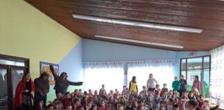 Позоришна представа „Црвенкапа“ одушевила предшколце – ГЛАС РЕГИЈЕ.057