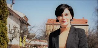 Бојана Марковић припремила другу збирку поезије „Огледи у/о самоћи“ – ГЛАС РЕГИЈЕ.057