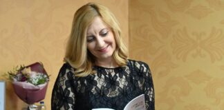 „Отисак нити“ од Сњежане Ђоковић одушевио публику – ГЛАС РЕГИЈЕ.057