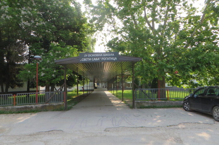 Rogatica-kapija-Osnovne-skole