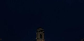 Pale ukrašene novogodišnjim ukrasima – GLAS REGIJE.057