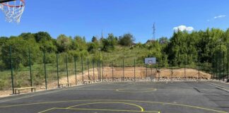 Završeno igralište u Njegoševoj ulici – GLAS REGIJE.057