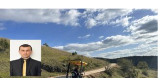 „Башевић асфалтирао“ и одборнику Жарку Косорићу (СДС) испред куће – 057.ГР