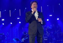 Spektakl u Sarajevu: Zdravko Čolić uz pratnju 60 muzičara i pjesmom „Produži dalje“ otvorio koncert u prepunoj Zetri – 057