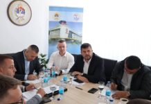Održan sastanak Aktiva direktora koji obezbjeđuju bolničku zdravstvenu zaštitu (Foto) – 057