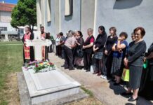 Трново: Служен парастос мученички страдалом свештенику Недељку Поповићу – 057